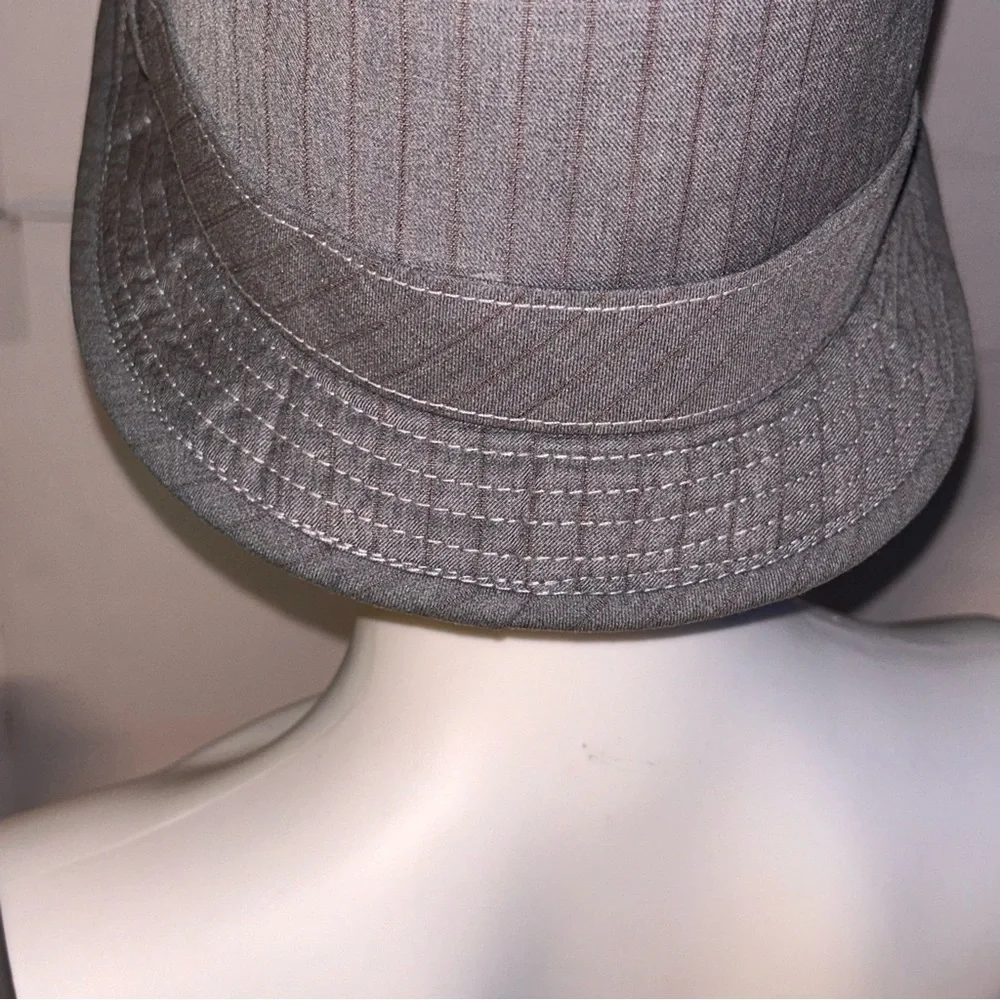 Vintage Goorin Brothers Grey Pinstriped Retro Bucket Hat